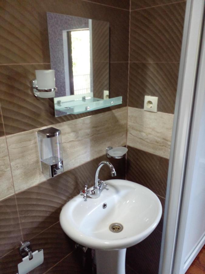 Pirosmani 66 Hotel Sighnaghi Bagian luar foto